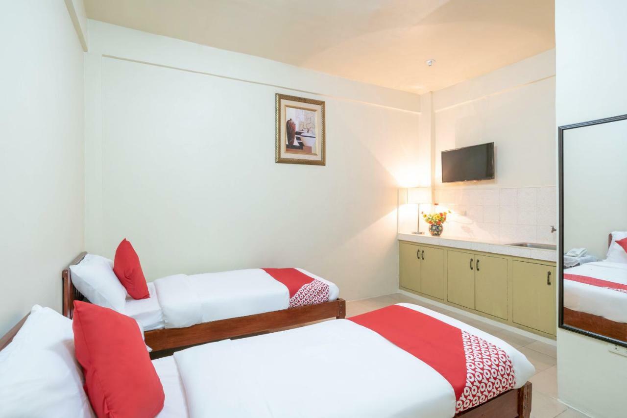 Conrado'S Apartelle Paranaque City 외부 사진