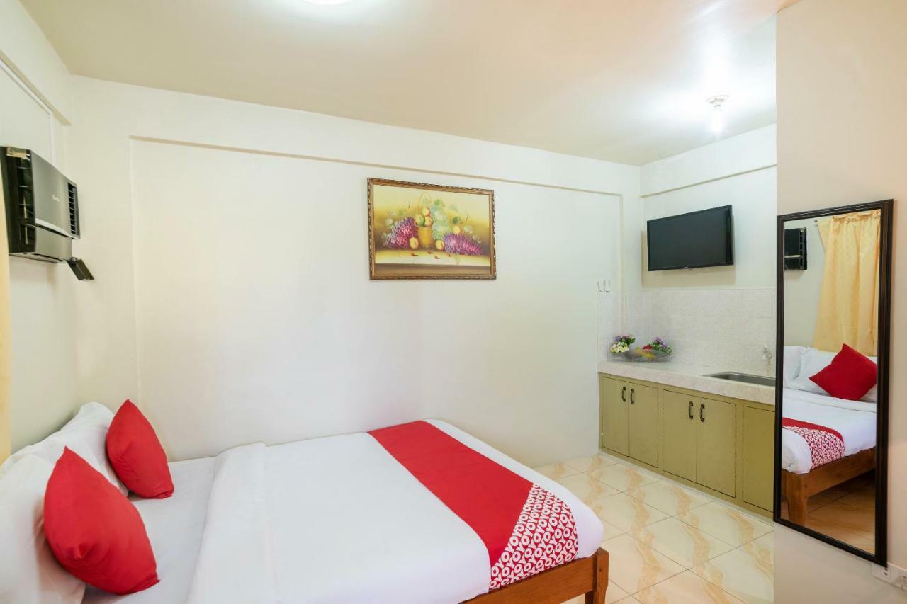 Conrado'S Apartelle Paranaque City 외부 사진