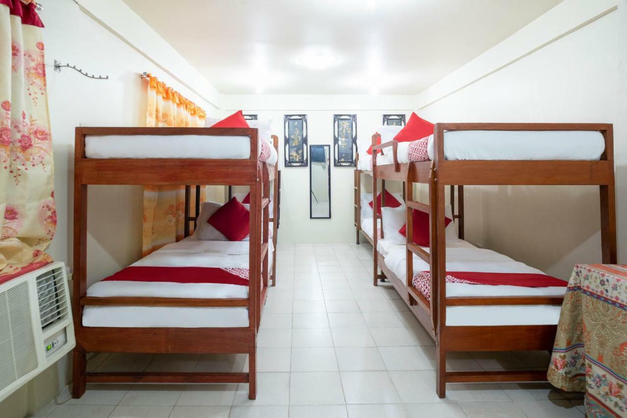 Conrado'S Apartelle Paranaque City 외부 사진