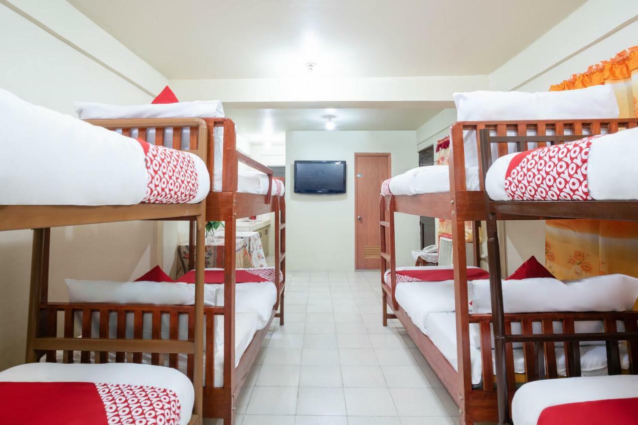 Conrado'S Apartelle Paranaque City 외부 사진